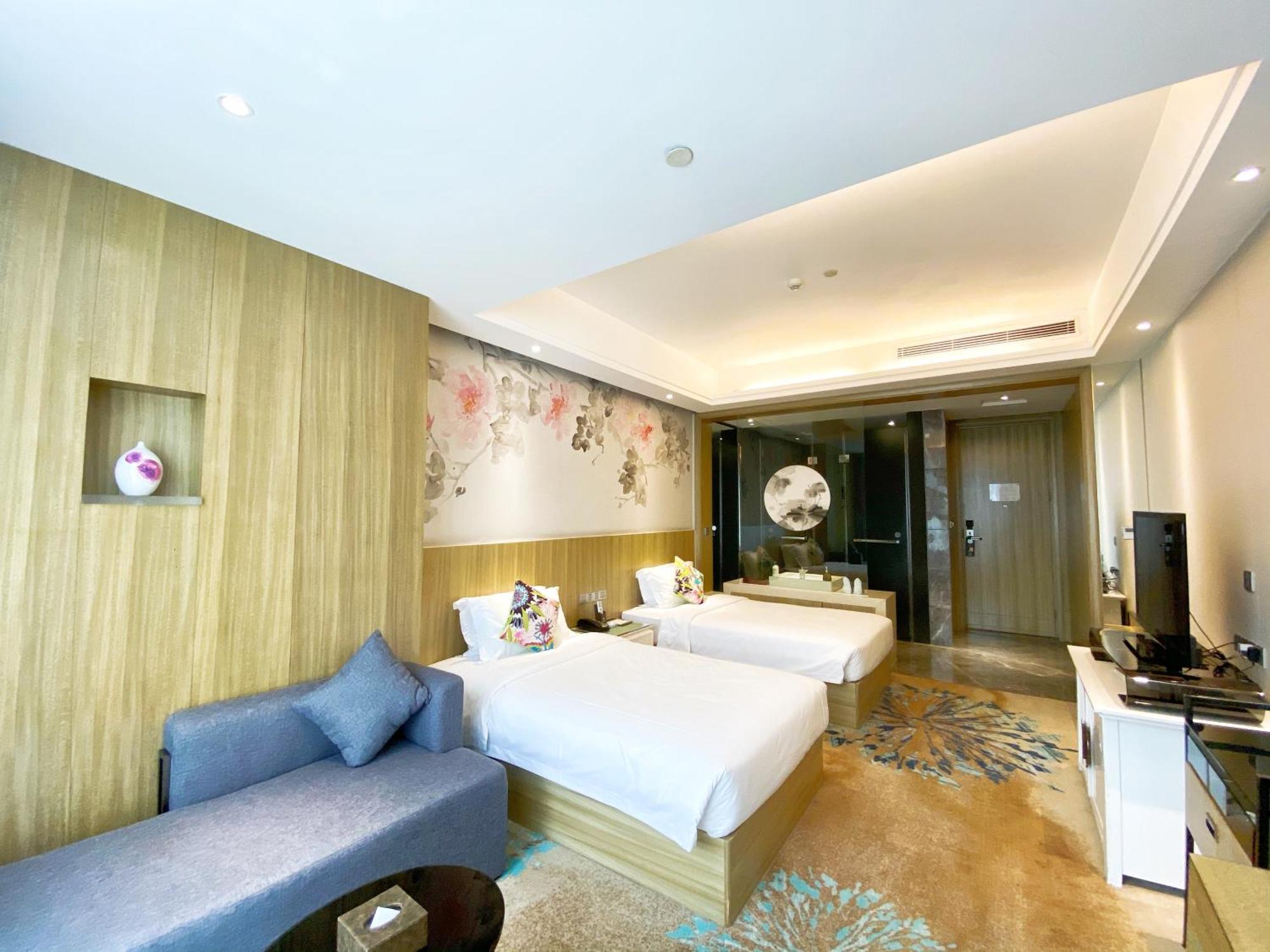 Paco Hotel Tаojin Metro Guangzhou - Free Shuttle Bus For Centen Fair Екстериор снимка