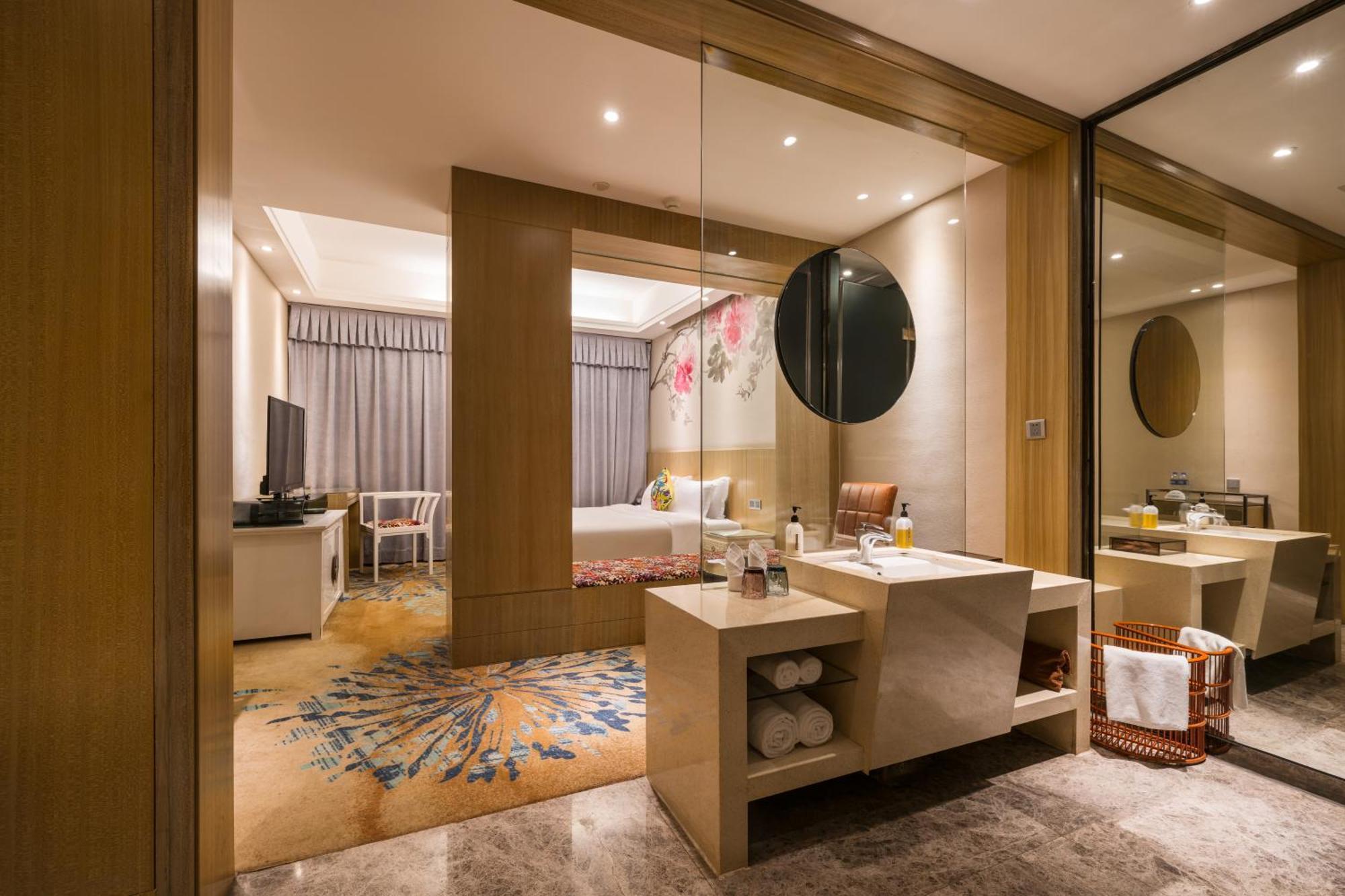 Paco Hotel Tаojin Metro Guangzhou - Free Shuttle Bus For Centen Fair Екстериор снимка
