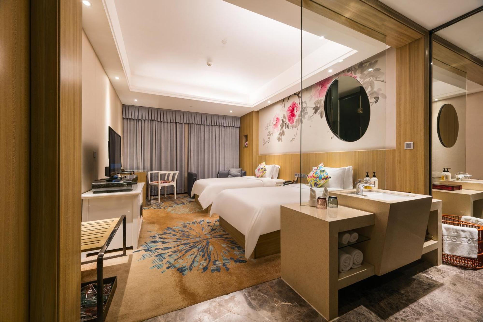 Paco Hotel Tаojin Metro Guangzhou - Free Shuttle Bus For Centen Fair Екстериор снимка