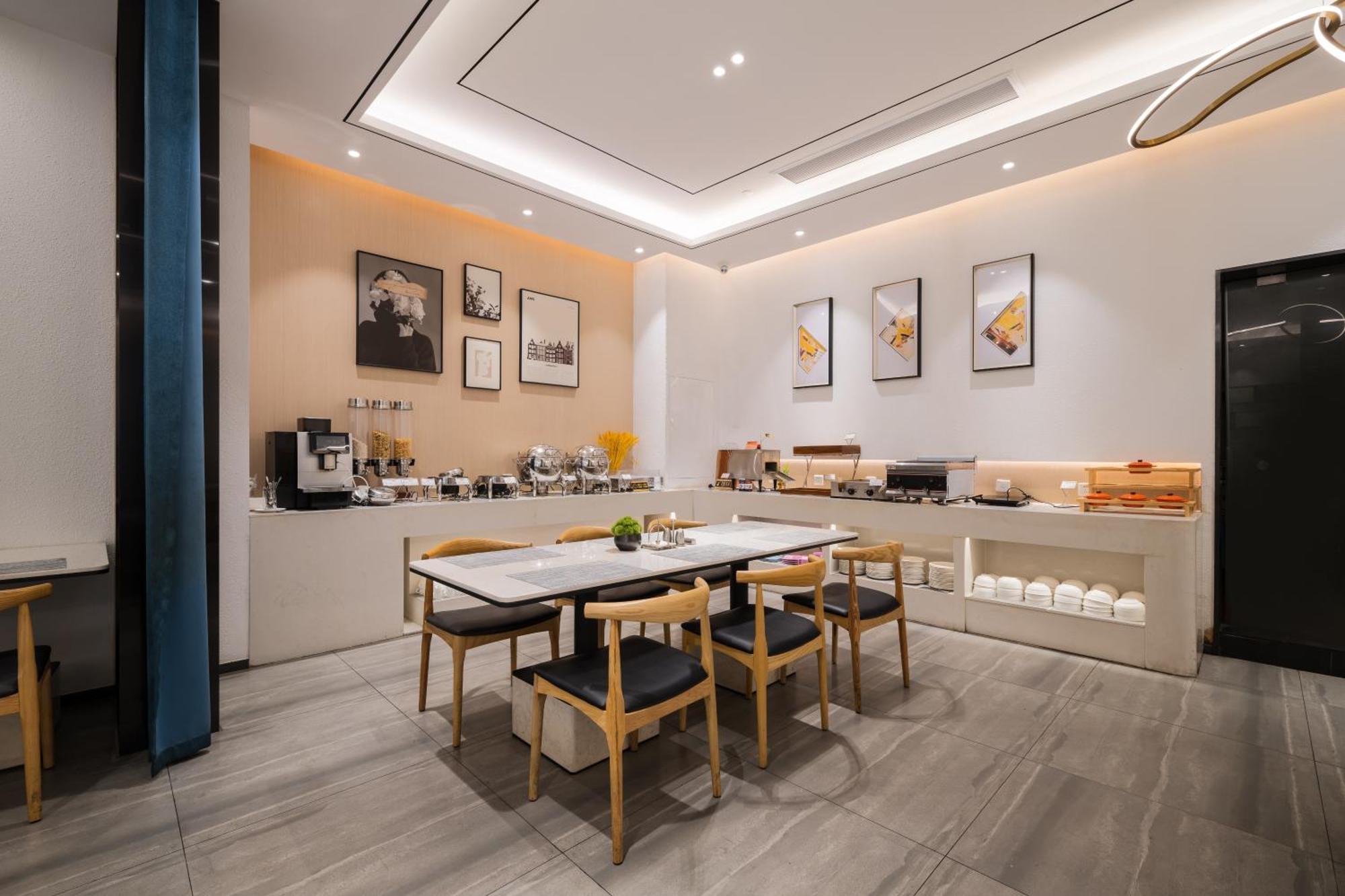 Paco Hotel Tаojin Metro Guangzhou - Free Shuttle Bus For Centen Fair Екстериор снимка