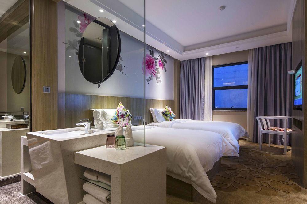Paco Hotel Tаojin Metro Guangzhou - Free Shuttle Bus For Centen Fair Екстериор снимка
