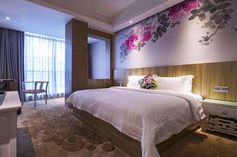 Paco Hotel Tаojin Metro Guangzhou - Free Shuttle Bus For Centen Fair Екстериор снимка